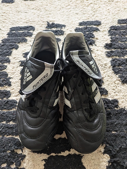 Adidas Puntero nappikset koko 36