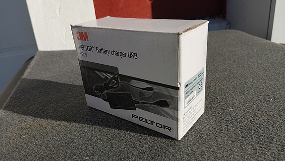 3M Peltor FR09 USB-akkulaturi