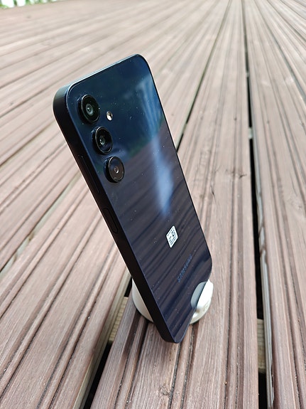 Samsung A15 älypuhelin
