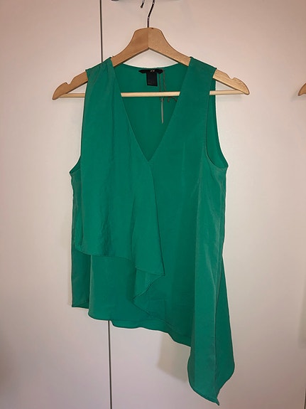 2 kpl H&M kevyitä toppeja