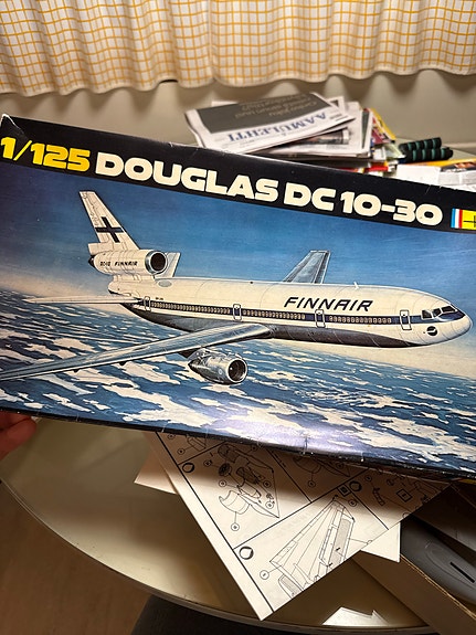 Heller Douglas DC-10-30 Finnair 1:125 muovimallilennokki