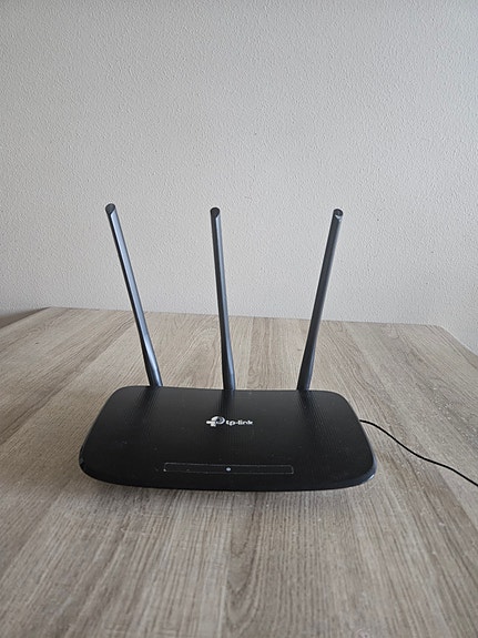 TP-Link langaton reititin