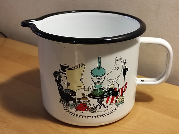 Muurla Muumi kannu, Muumipappa ja Muumimamma. 1,3 L. Uusi