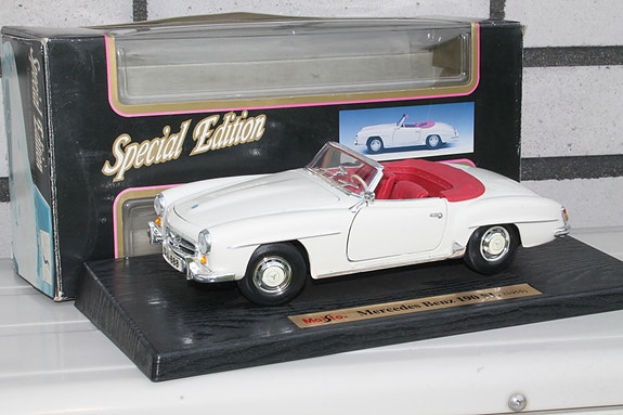 1955 Mercedes Benz 190 SL suuri 25cm 1:18 metallinen avo auto kaikki aukeaa
