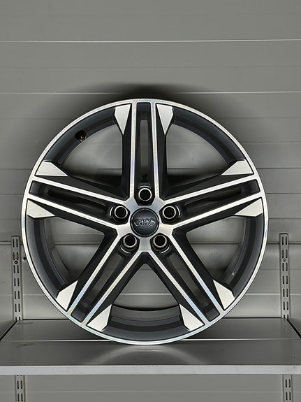 Audi OEM Vanteet R19 8.0Jx19 ET39