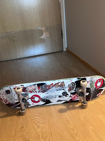 Product image 1 of 2