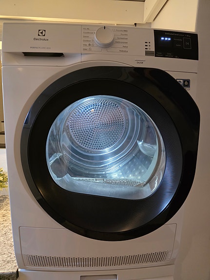 Electrolux PerfectCare 800 kuivausrumpu
