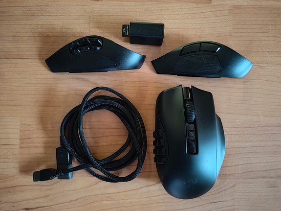 Razer Naga V2 Pro langaton pelihiiri