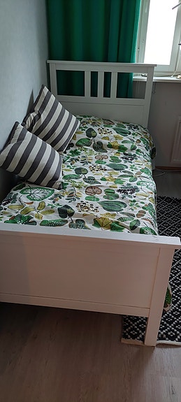 Sänky Hemnes 90 cm:n patjalle