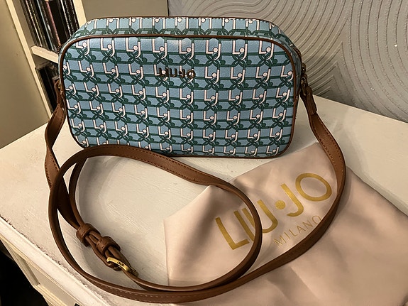 LIU-JO upea yliolan laukku & dustbag
