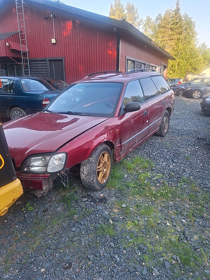 Subaru Legacy osina