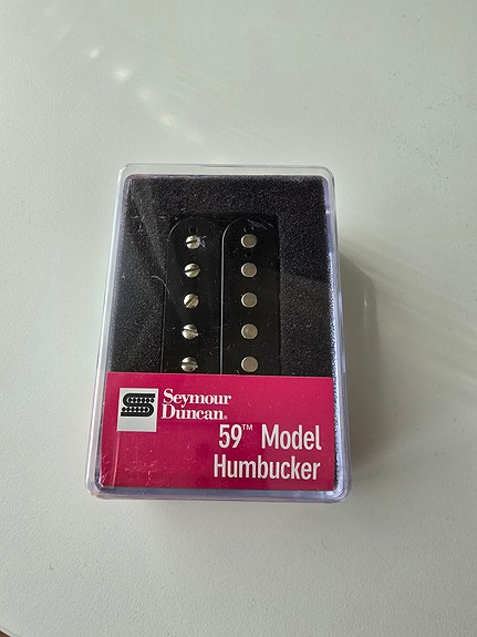 MYYDÄÄN Seymour Duncan '59 kaulamikki