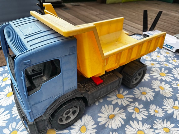 Iso Lena kuorma-auto