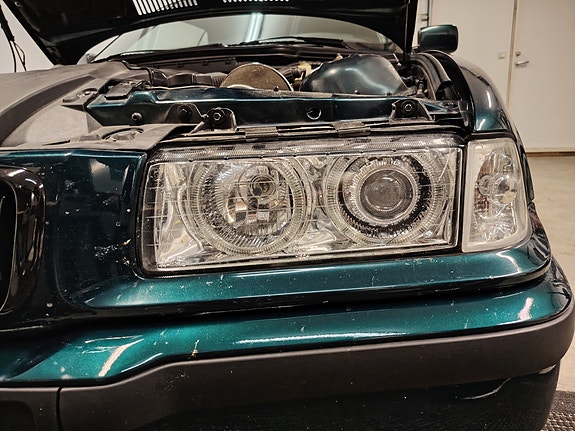 Bmw e36 Etuvalot projektoriumpioilla (pari)