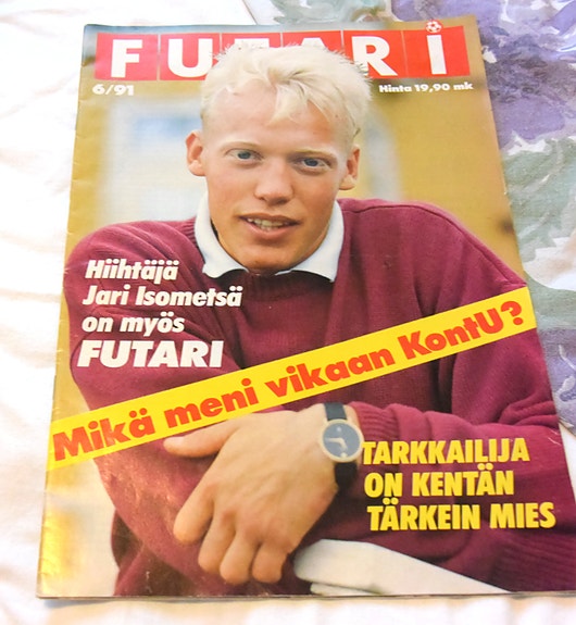 Futari - lehtiä -90-luvulta 4 e /kpl