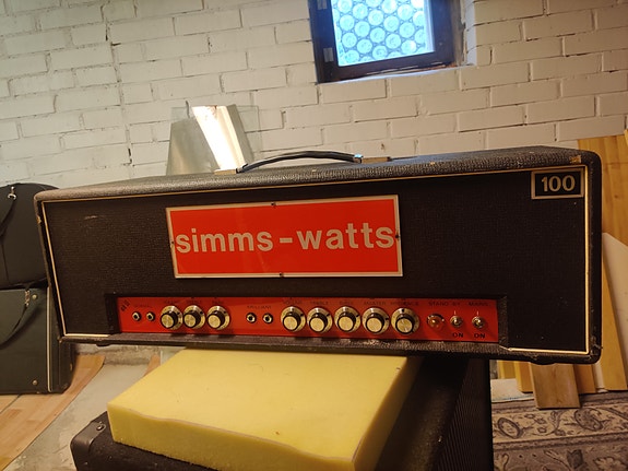 Simms-Watts AP100 putkivahvistin