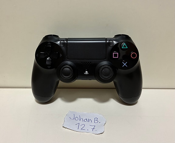 PlayStation 4 ohjain