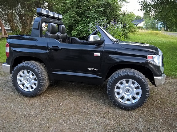 Toyota Tundra 4x4 XXL 24V Pickup sähköauto