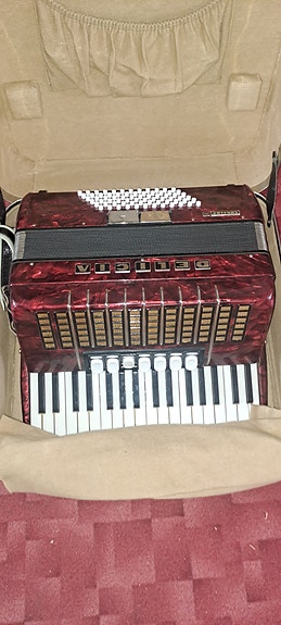 Pianohaitari Delicia Arnaldo 3