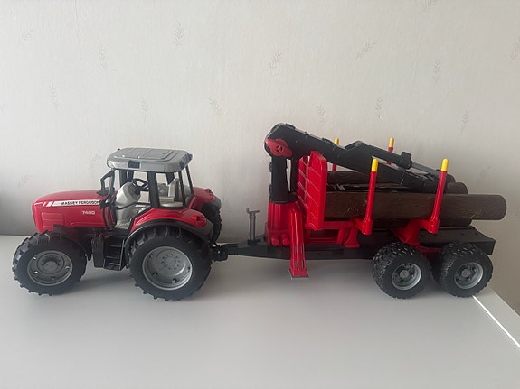 Leikkitraktori Massey Ferguson