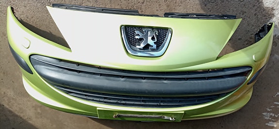 Peugeot 207 etupuskuri