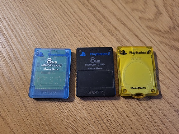 PS2-muistikortit