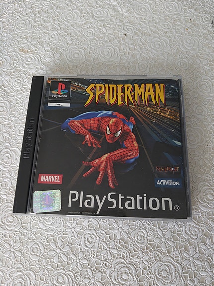 Spider-Man PlayStation 1 peli