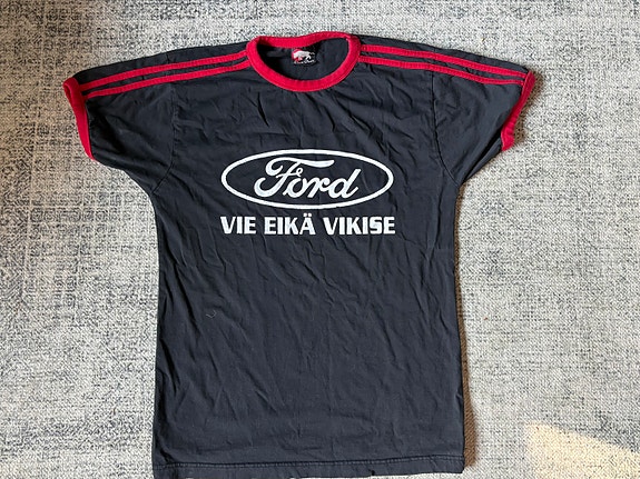 Ford t-paita