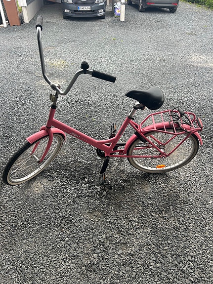 Helkama lastenpyörä 24" punainen