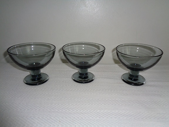 3 kpl Iittala jälkiruokakulhoa