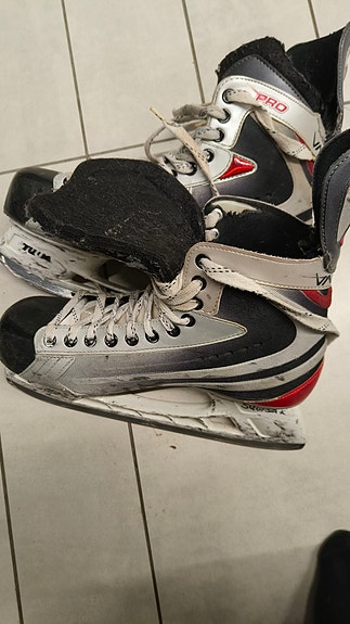 Nike Bauer vapor luistimet.