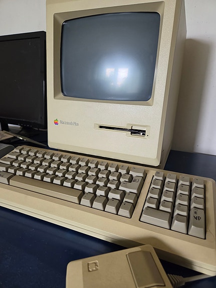 Macintosh Plus
