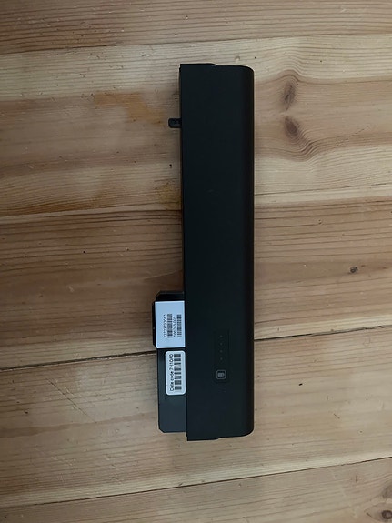 Hyvä akku (4-5t)HP EliteBook 2530p 2540p NC2400 2533t HSTNN-FB22 EH767AA