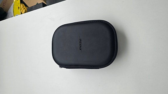 Bose kuuloke laukku