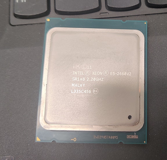 Intel Xeon Processor E5-2660 v2
