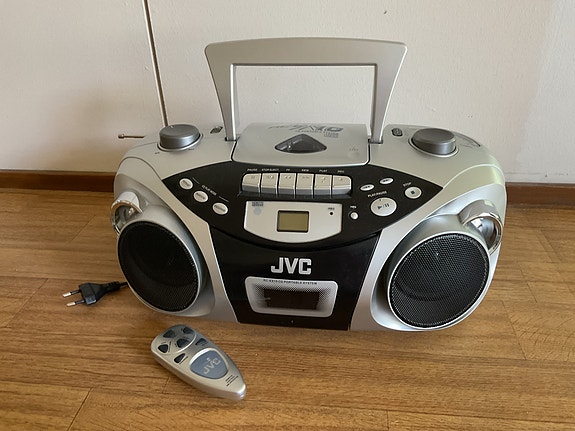 JVC-radio-,cd-, kasettisoitin