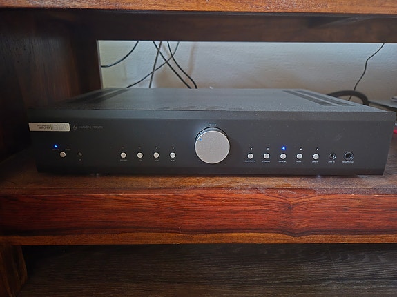 Musical Fidelity B1xi vahvistin