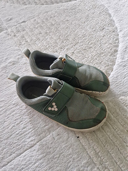 Vivobarefoot kengät 32