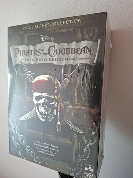 Pirates of the Caribbean - Neljän elokuvan DVD-boksi