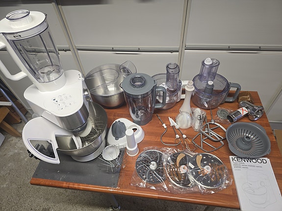 Kenwood monitoimikone / yleiskone valkoinen