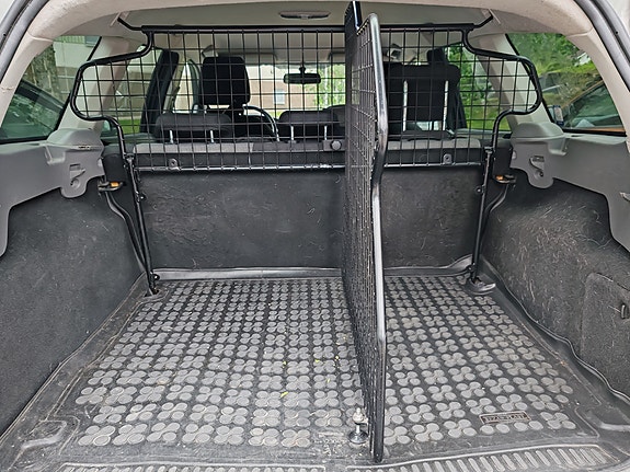 Ford focus 2004-2010 mk2 farmari koiraverkko/tavaraverkko/tilanjakaja/tilajakaja