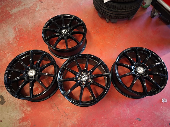 8X19 5X112 ET35 66,6 TOMASON TN1 FLOW BLACK PAINTED VANTEET DEMO