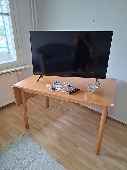 jatkettava pöytä