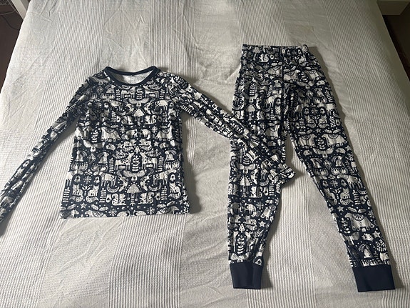 Polarn O. Pyret lasten pyjama XS kirjava unisex