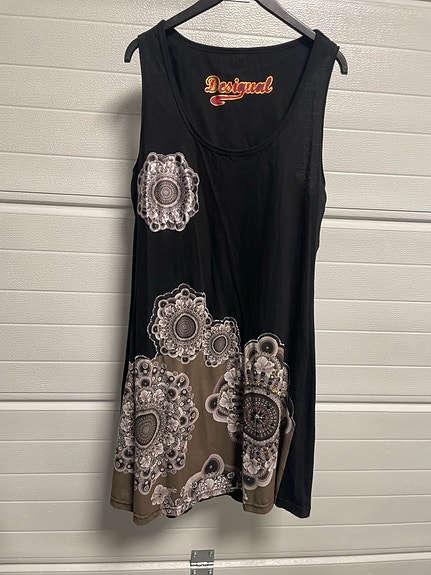 Desigual mekko