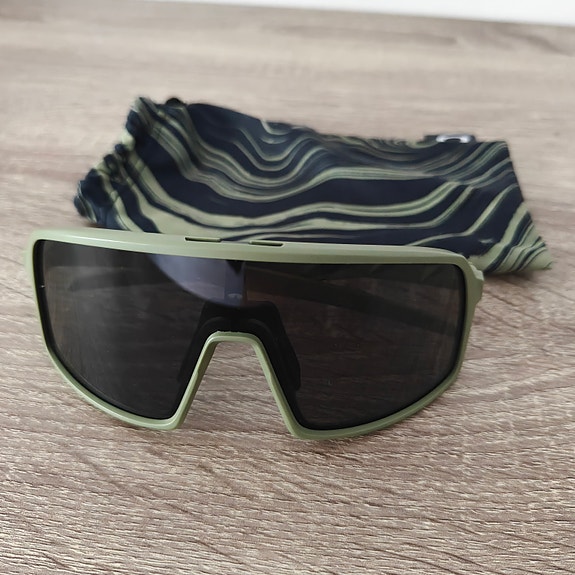 Oakley aurinkolasit Sutro S