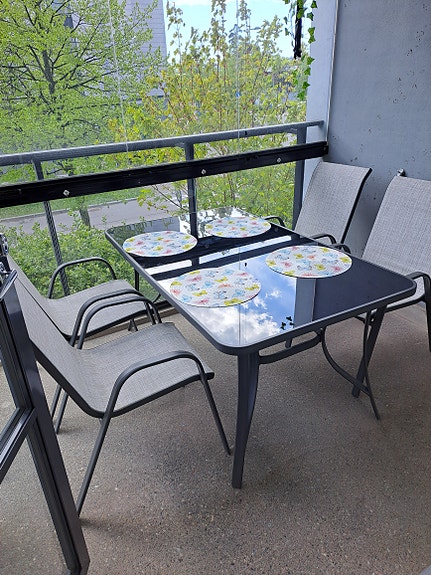 Parveke/terassi pöytä