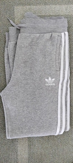 Adidas verkkarit koko US L / UK 13-14Y