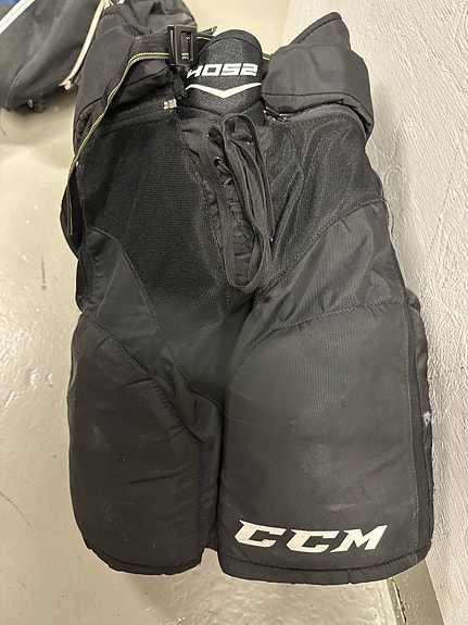 CCM Tacks 4052 jääkiekkohousut, väri: musta, koko: Junior L.