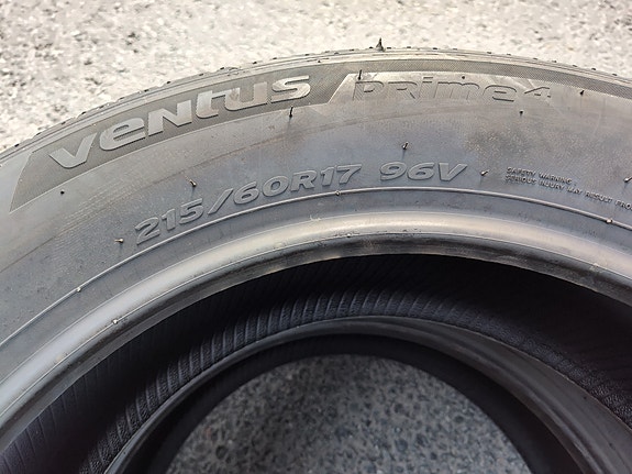 Hankook Ventus Prime 4 215/60R17 rengassarja